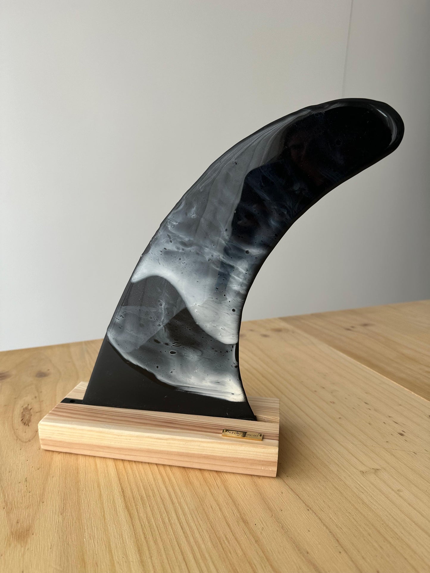 Resin Surf Fin "Deep Waters"
