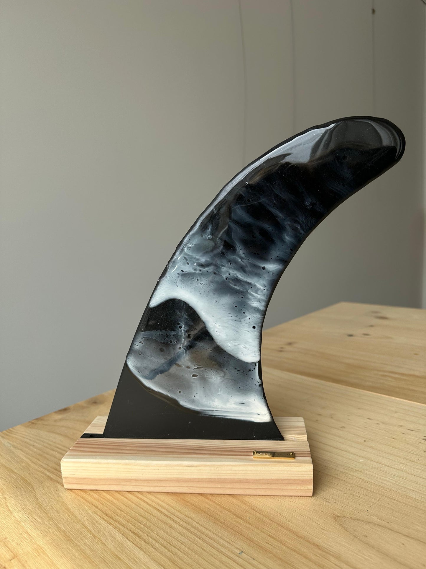 Resin Surf Fin "Deep Waters"